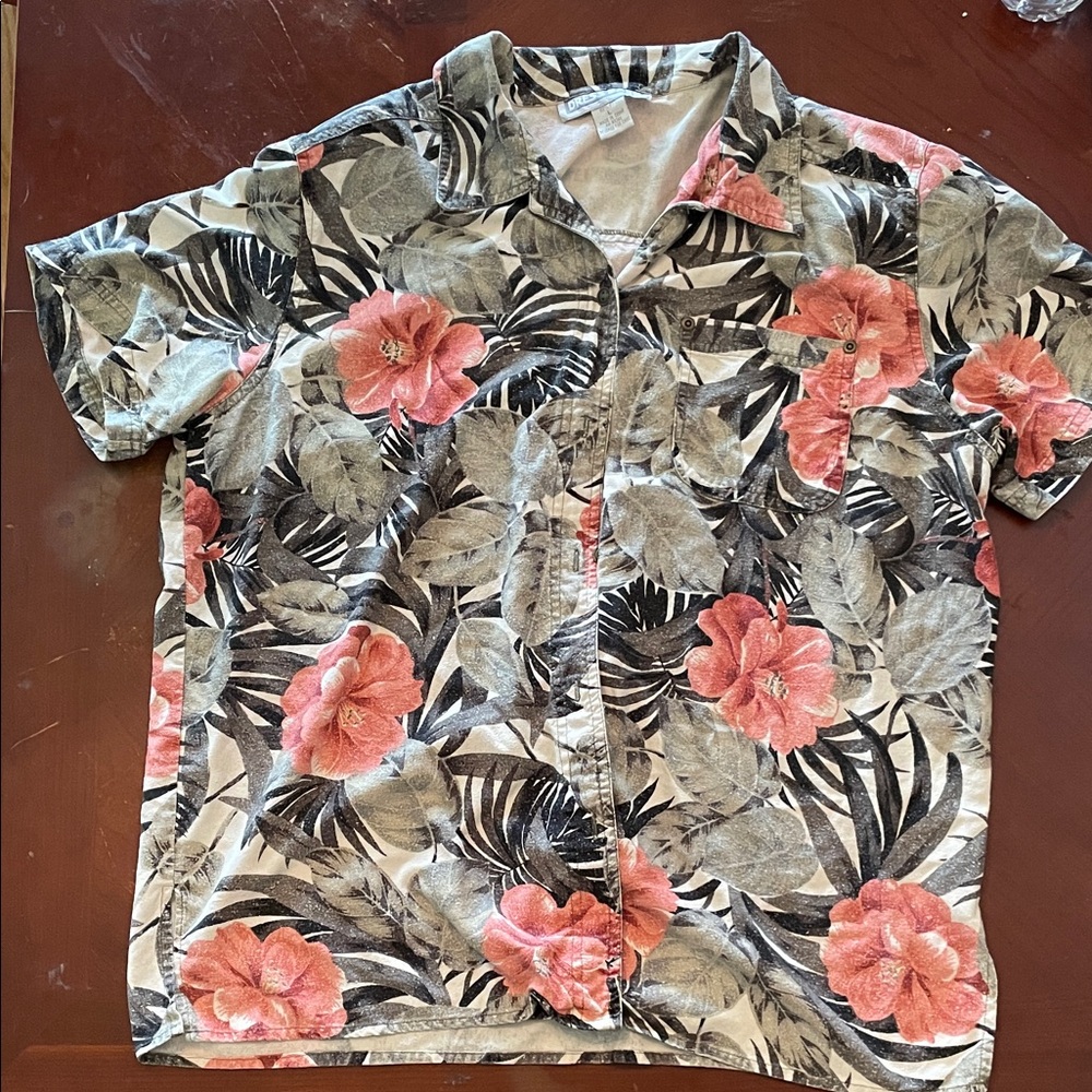 3/$20 Dress Barn tropical Floral Button Down Shirt - Red and Gray